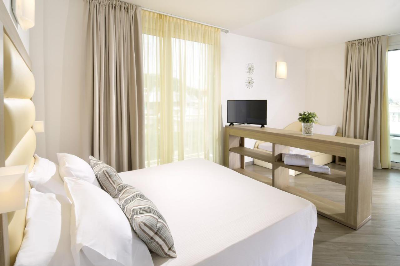 Hotel Atlantic & Spa Gabicce Mare Eksteriør bilde