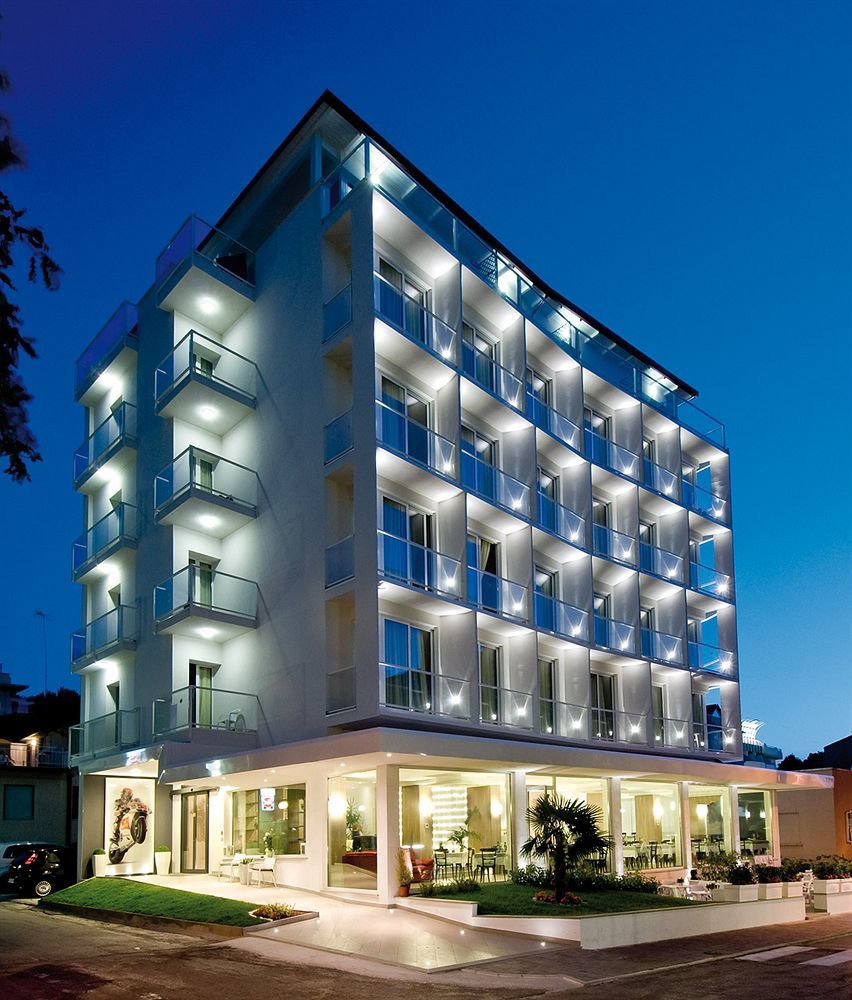 Hotel Atlantic & Spa Gabicce Mare Eksteriør bilde